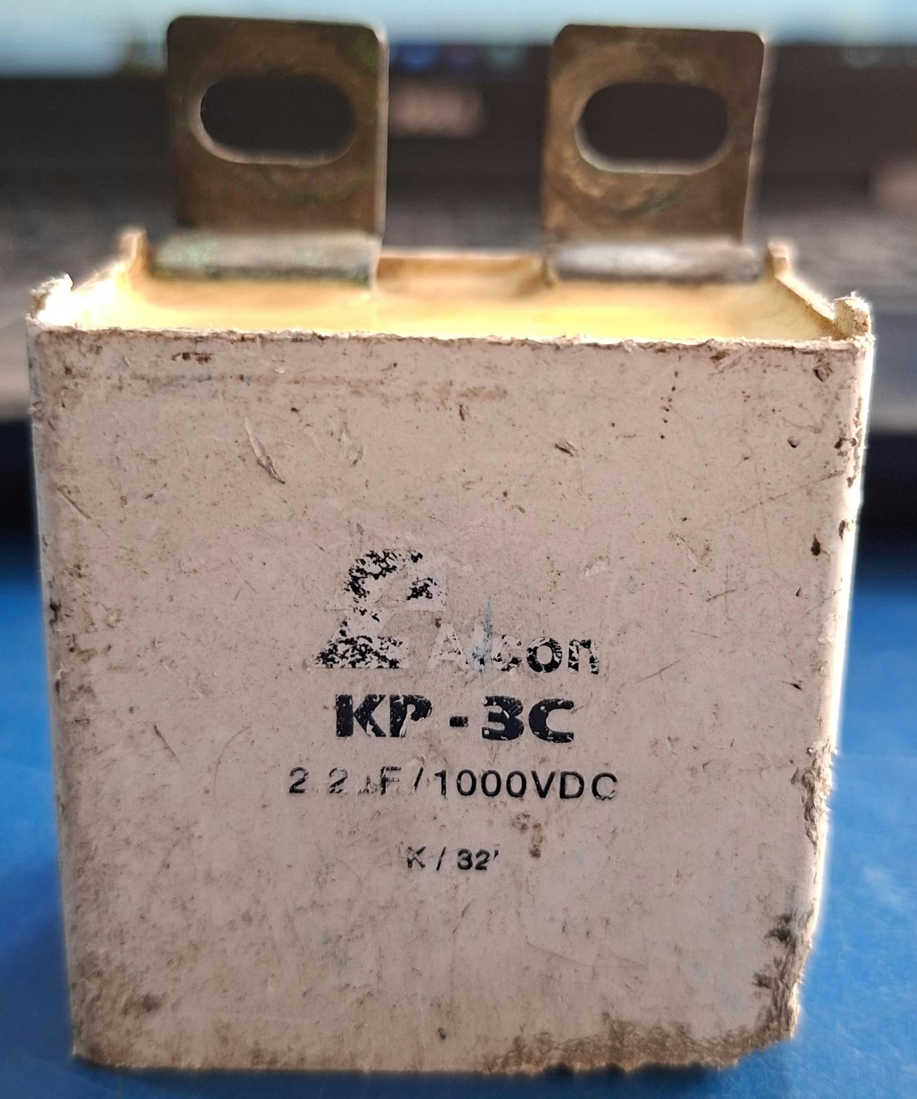2.2uF 1000VDC