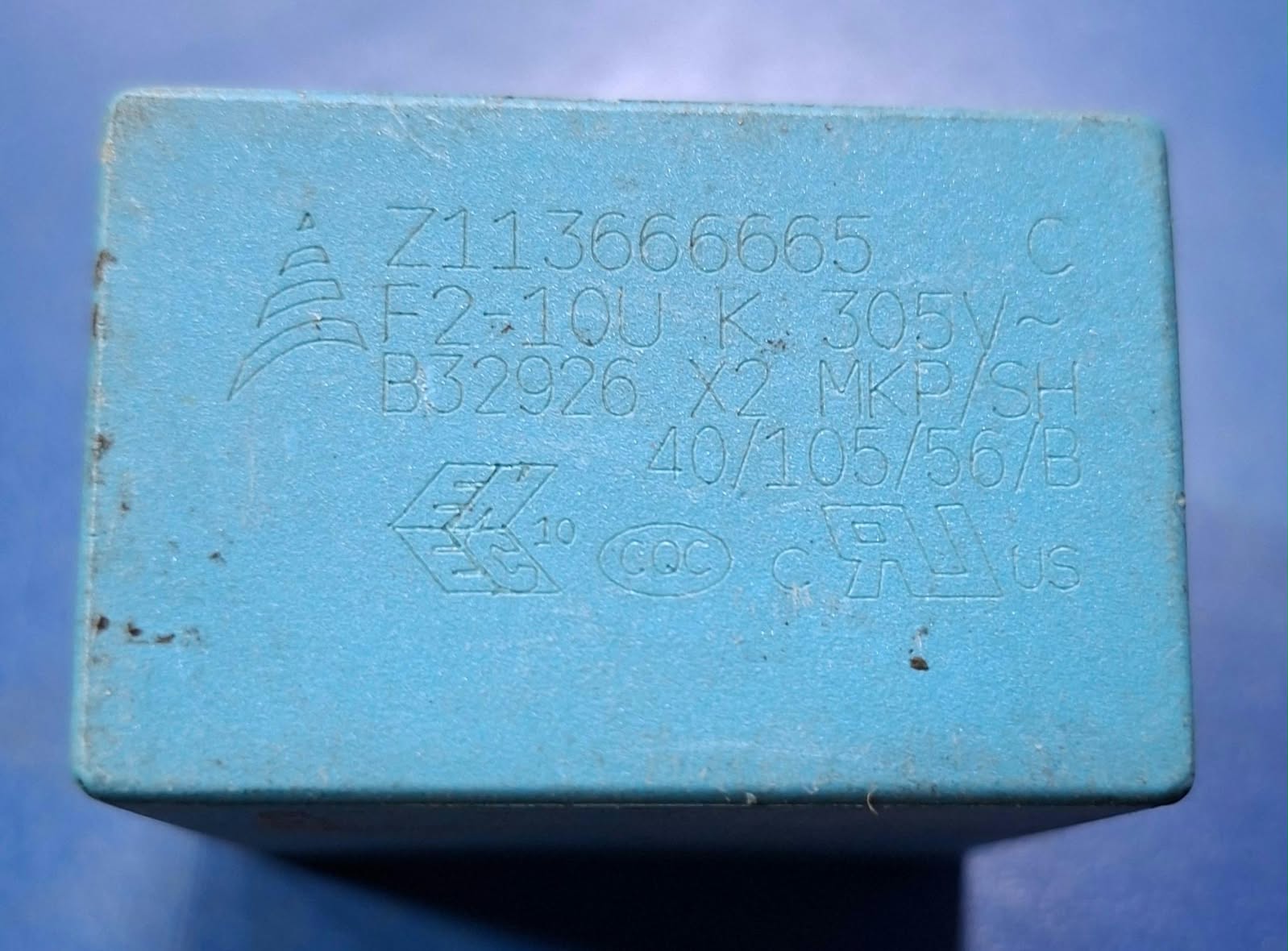 F2-10U K 305V