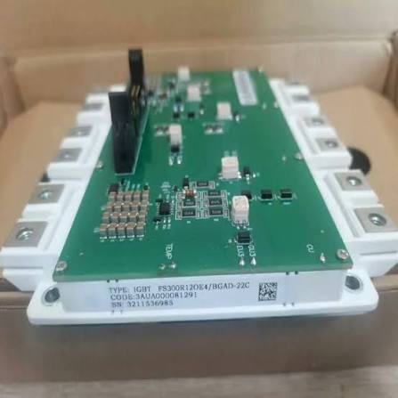 FS300R12OE4/BGAD-22C
